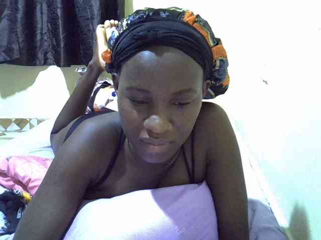 sexxy-maya1 webcam