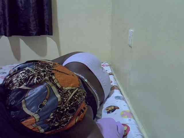 sexxy-maya1 webcam