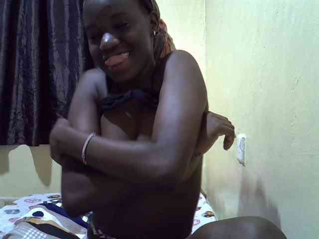 sexxy-maya1 webcam