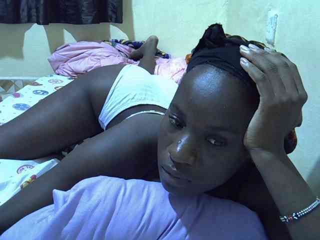 sexxy-maya1 webcam