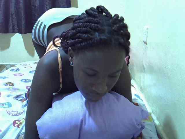 sexxy-maya1 webcam