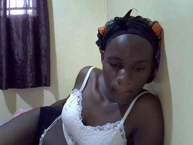sexxy-maya1 webcam