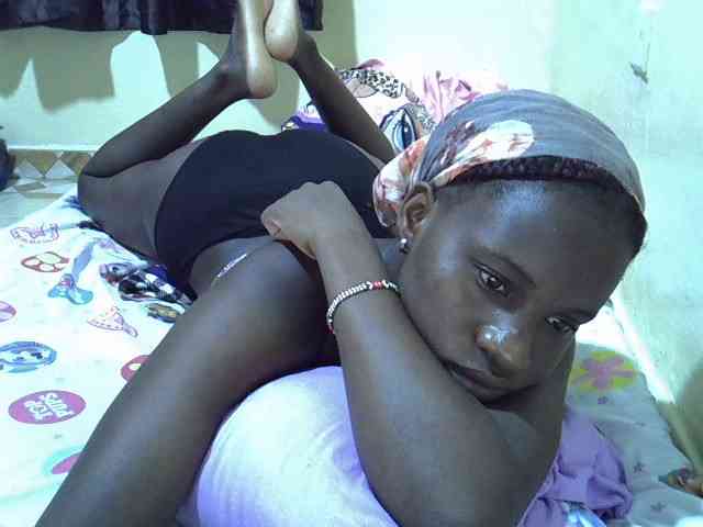 sexxy-maya1 webcam