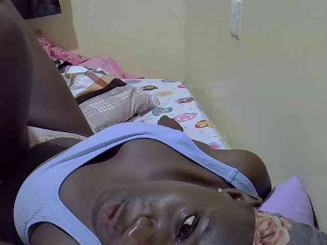 sexxy-maya1 webcam