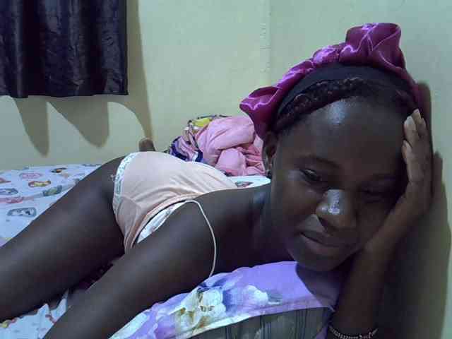 sexxy-maya1 webcam