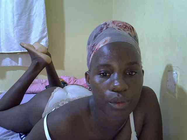 sexxy-maya1 webcam