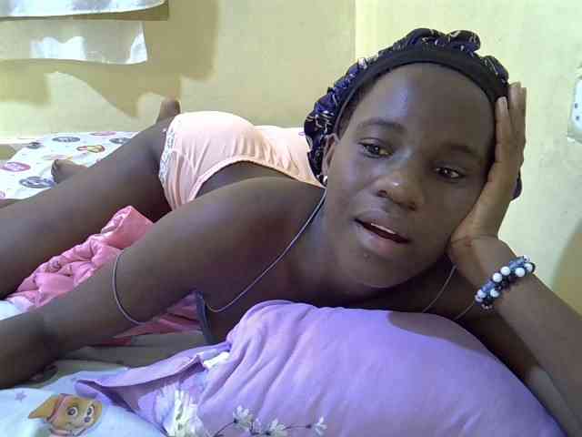 sexxy-maya1 webcam