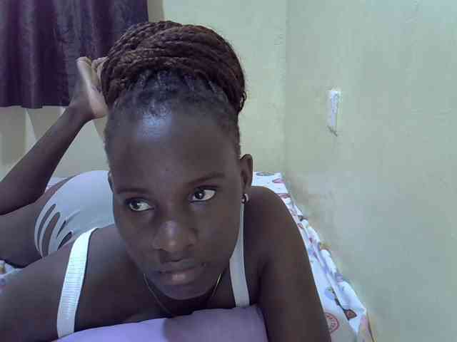 sexxy-maya1 webcam