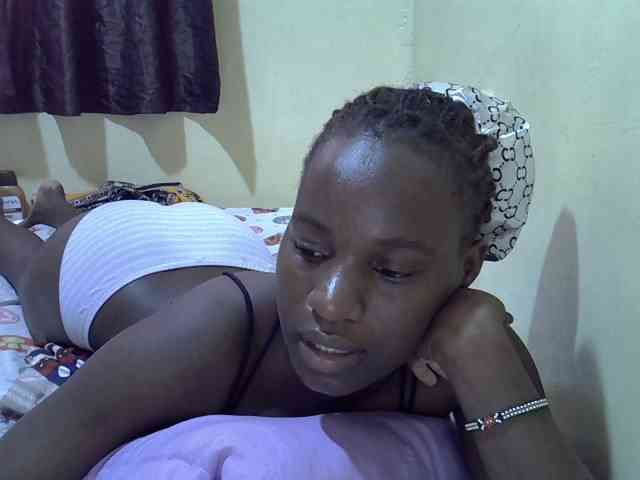 sexxy-maya1 webcam