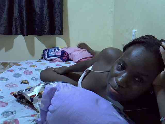 sexxy-maya1 webcam