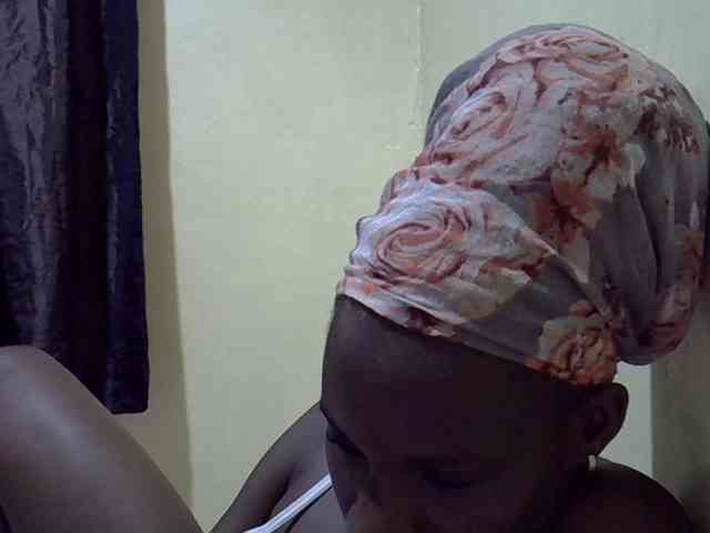 sexxy-maya1 webcam
