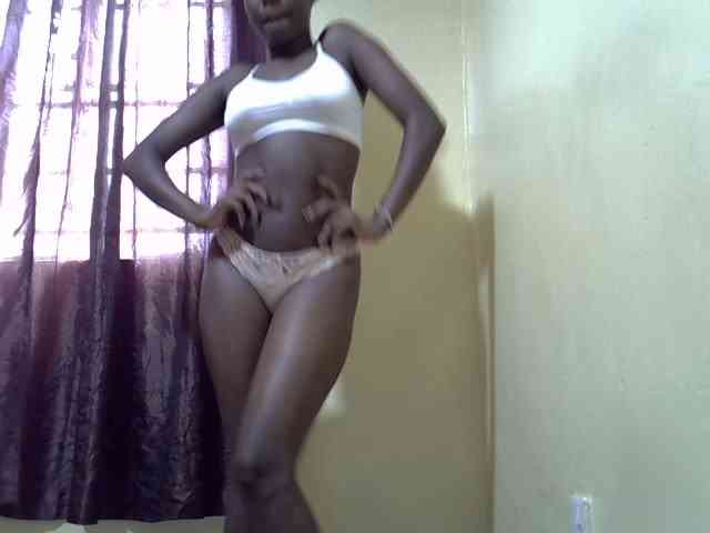 sexxy-maya1 webcam