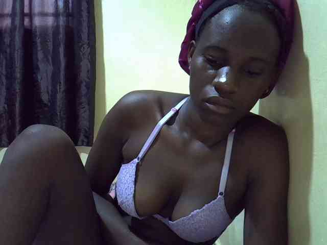 sexxy-maya1 webcam
