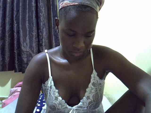 sexxy-maya1 webcam