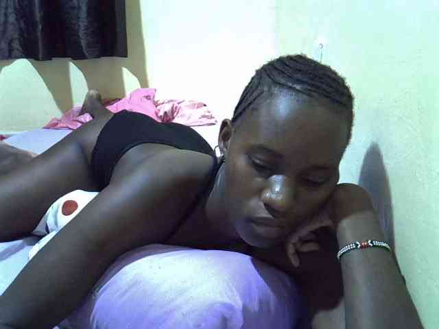 sexxy-maya1 webcam