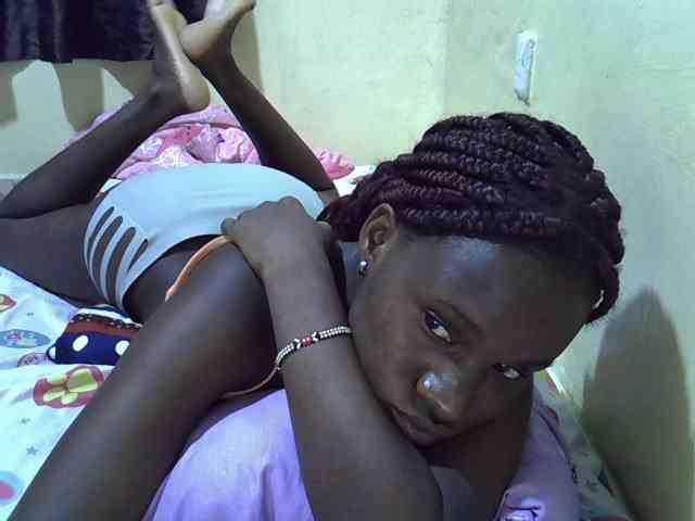 sexxy-maya1 webcam