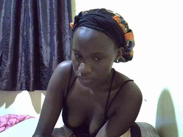 sexxy-maya1 webcam