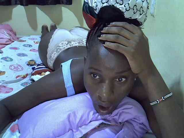 sexxy-maya1 webcam