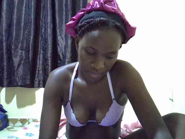 sexxy-maya1 webcam