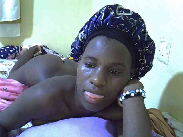 sexxy-maya1 webcam