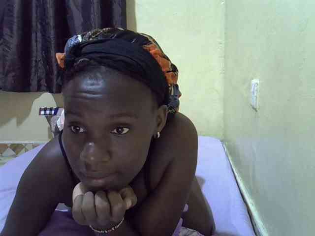 sexxy-maya1 webcam