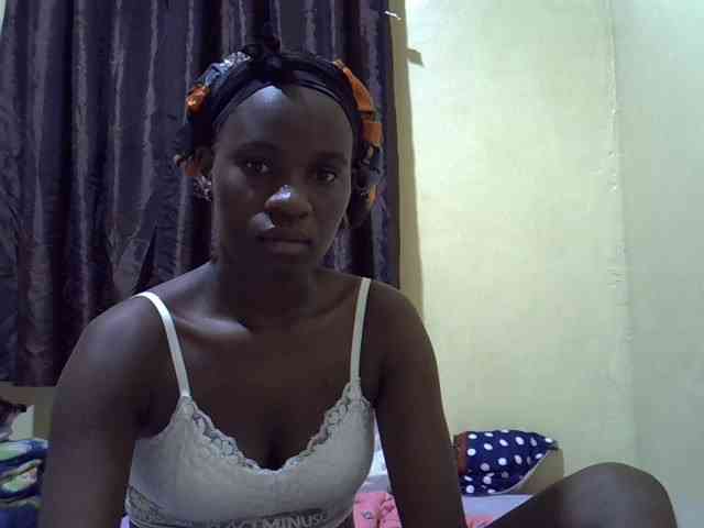 sexxy-maya1 webcam