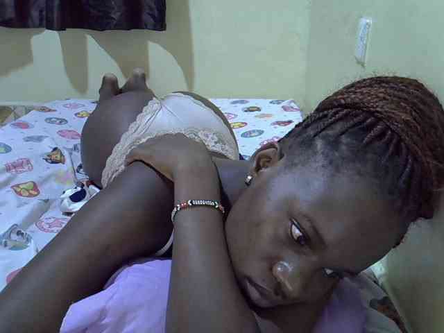 sexxy-maya1 webcam