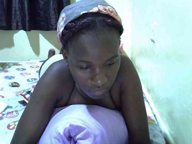 sexxy-maya1 webcam