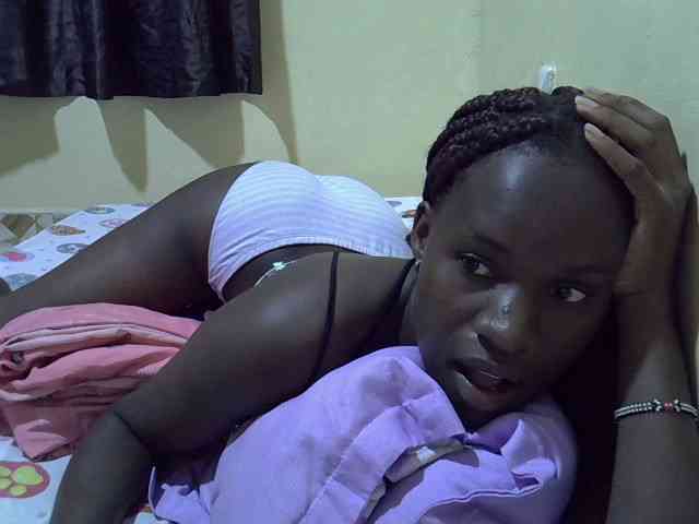 sexxy-maya1 webcam