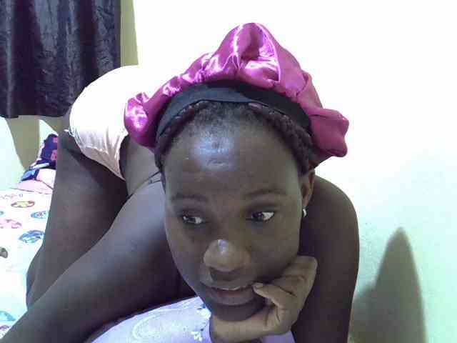 sexxy-maya1 webcam