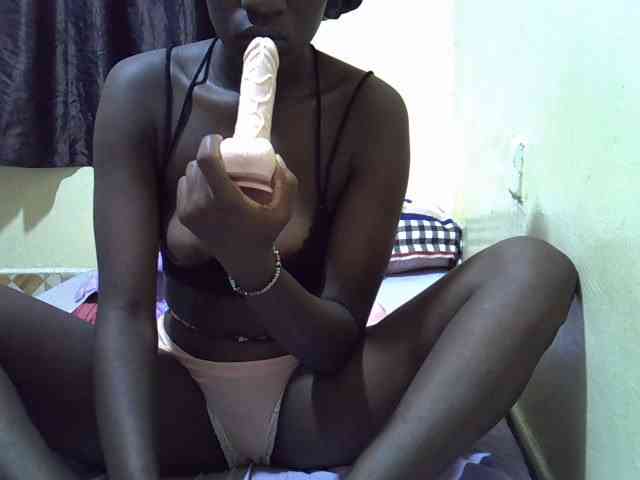 sexxy-maya1 webcam