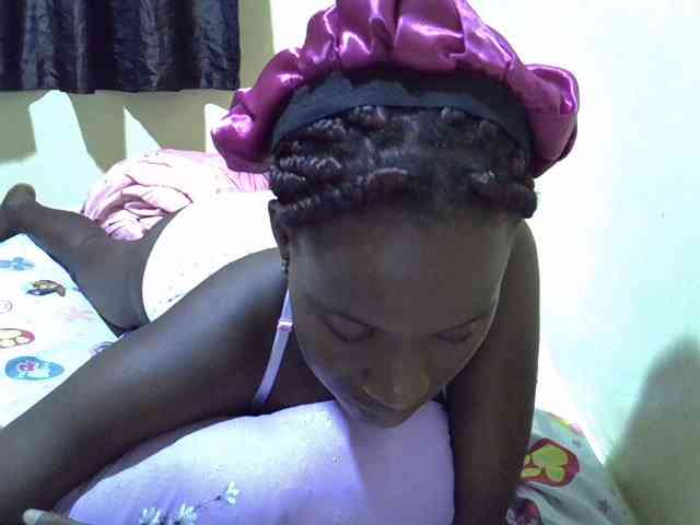 sexxy-maya1 webcam