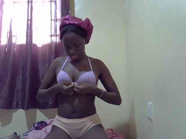sexxy-maya1 webcam