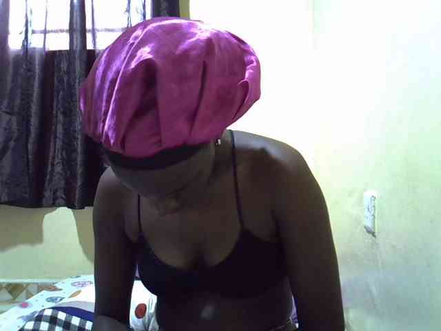 sexxy-maya1 webcam