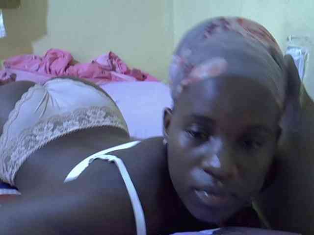 sexxy-maya1 webcam