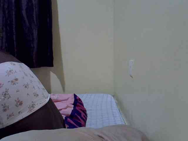 sexxy-maya1 webcam