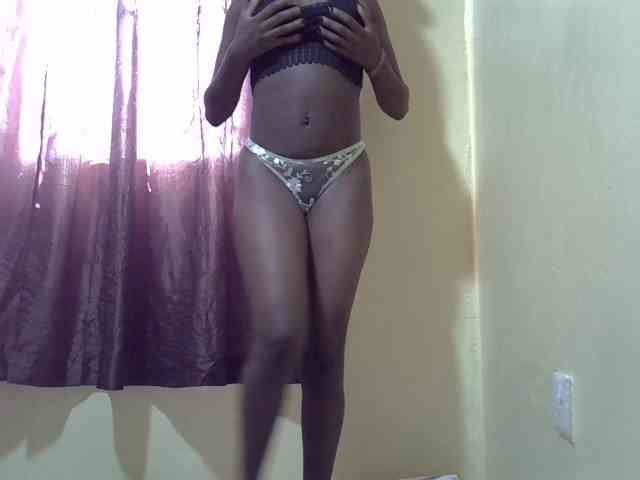 sexxy-maya1 webcam