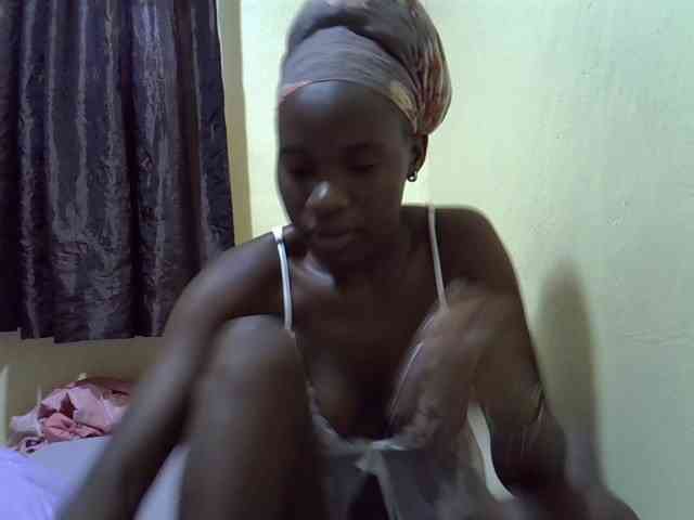 sexxy-maya1 webcam