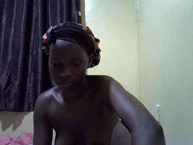 sexxy-maya1 webcam