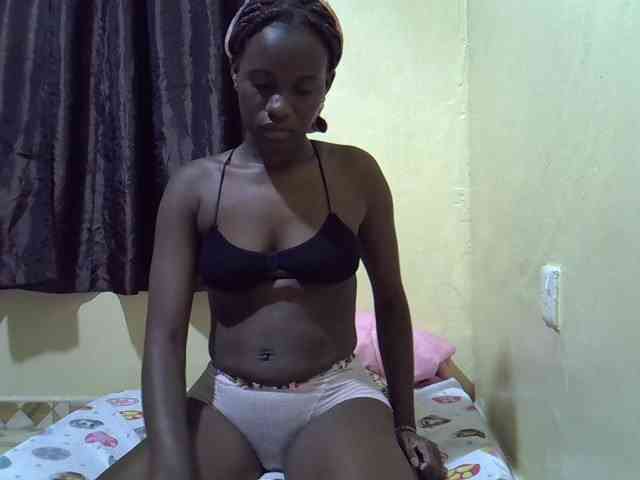 sexxy-maya1 webcam