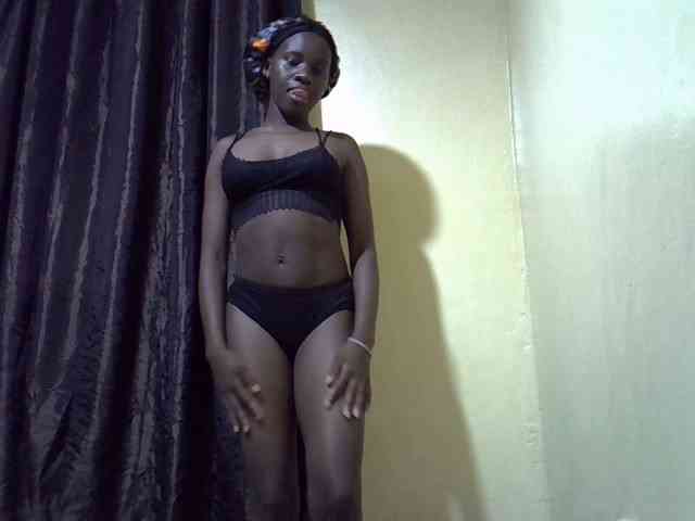 sexxy-maya1