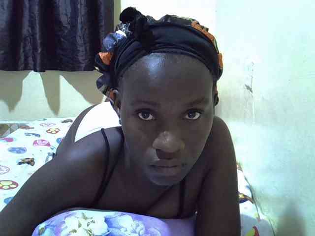 sexxy-maya1 webcam