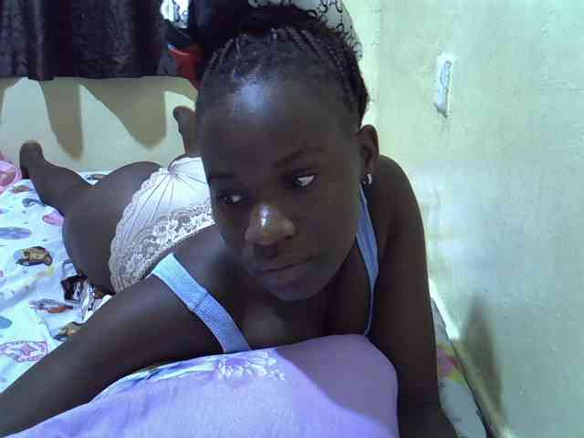 sexxy-maya1 webcam