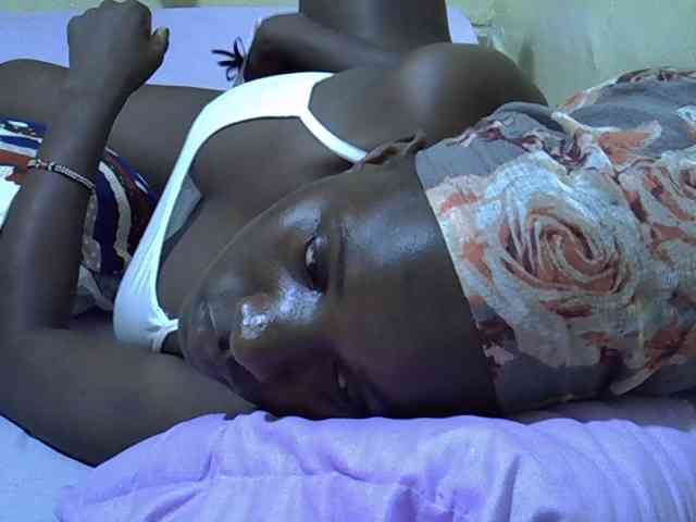 sexxy-maya1 webcam