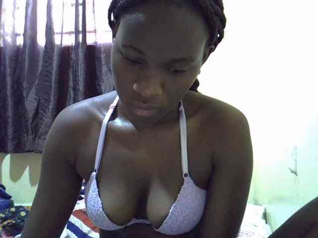 sexxy-maya1 webcam