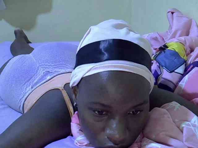 sexxy-maya1 webcam