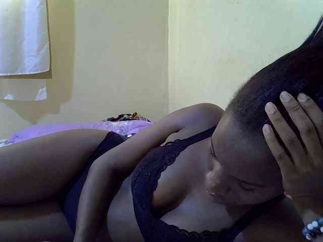 sexxy-maya1 webcam