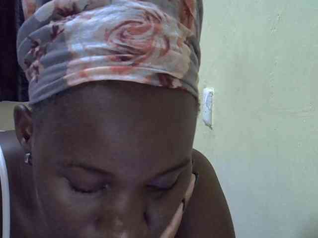 sexxy-maya1 webcam