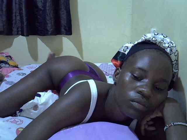 sexxy-maya1 webcam