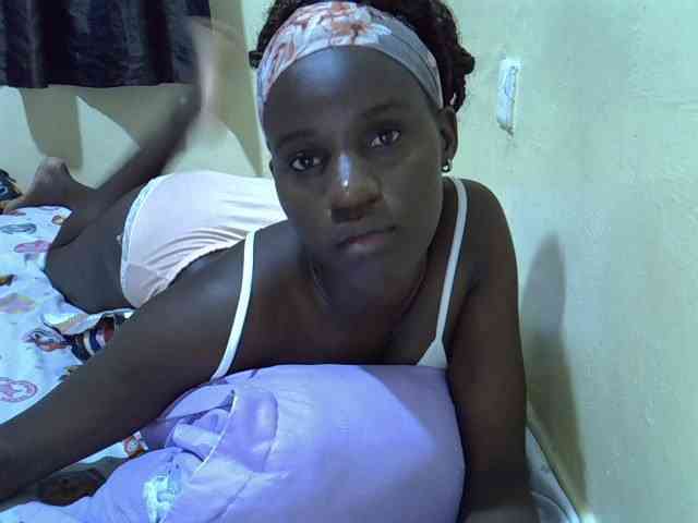 sexxy-maya1 webcam